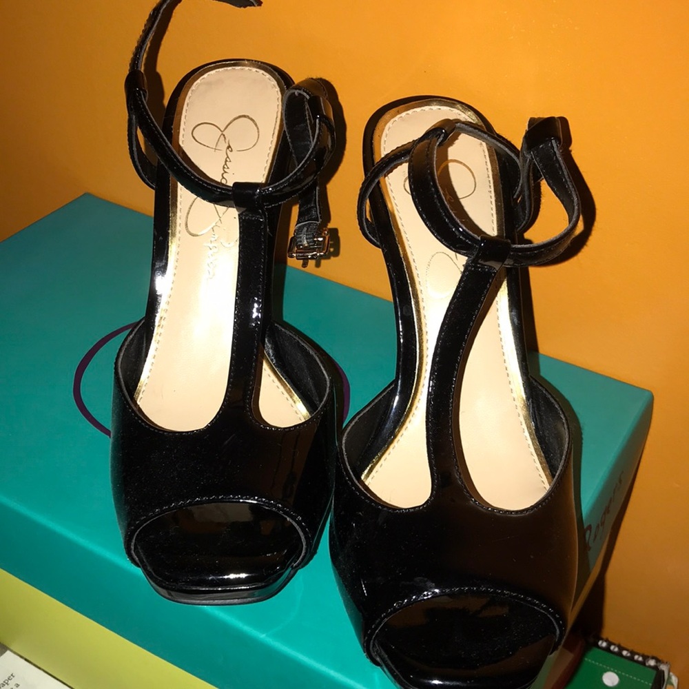 Jessica Simpson High Heel Patent Black Size 6 Pump